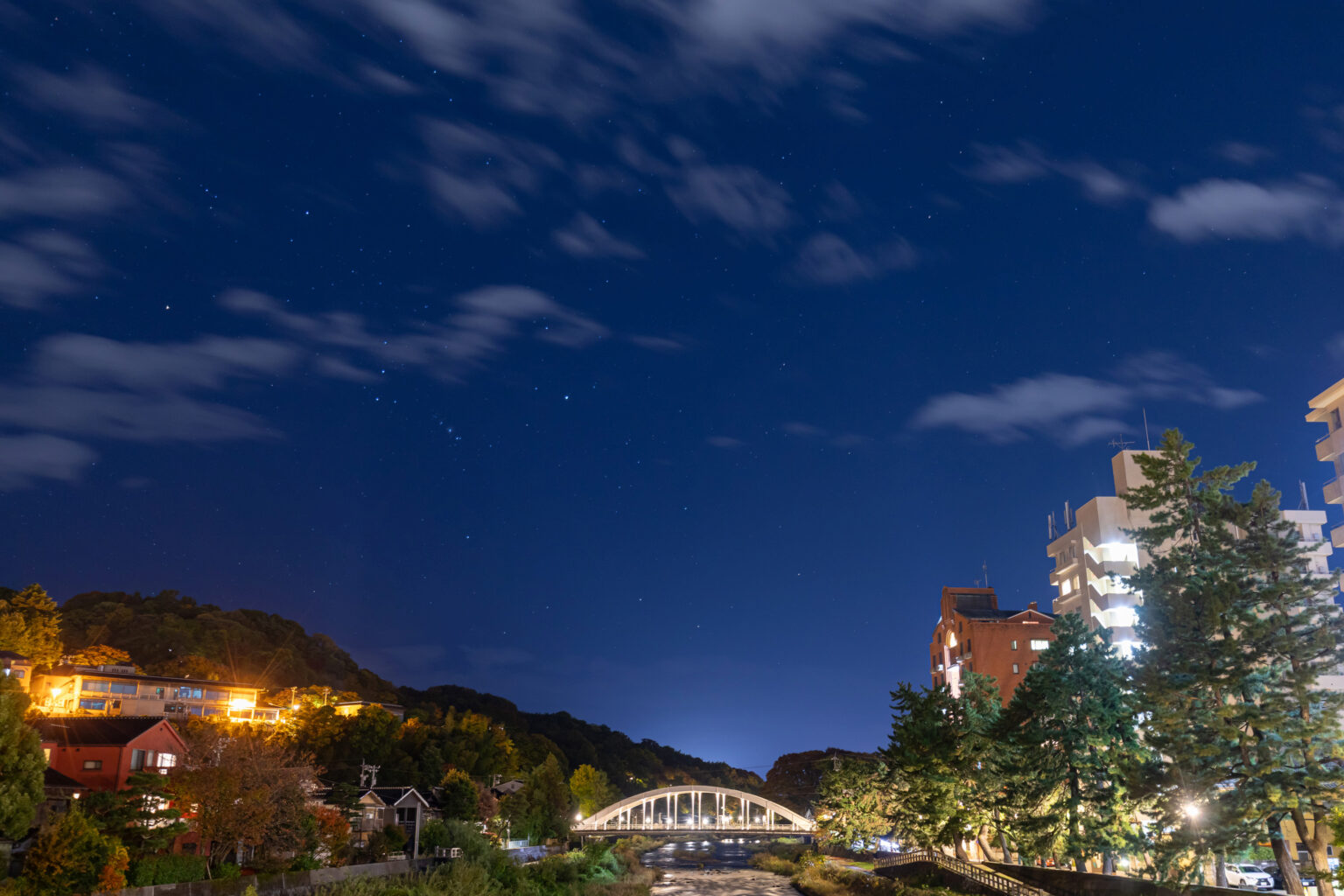 金沢市浅野川から見えたオリオン座